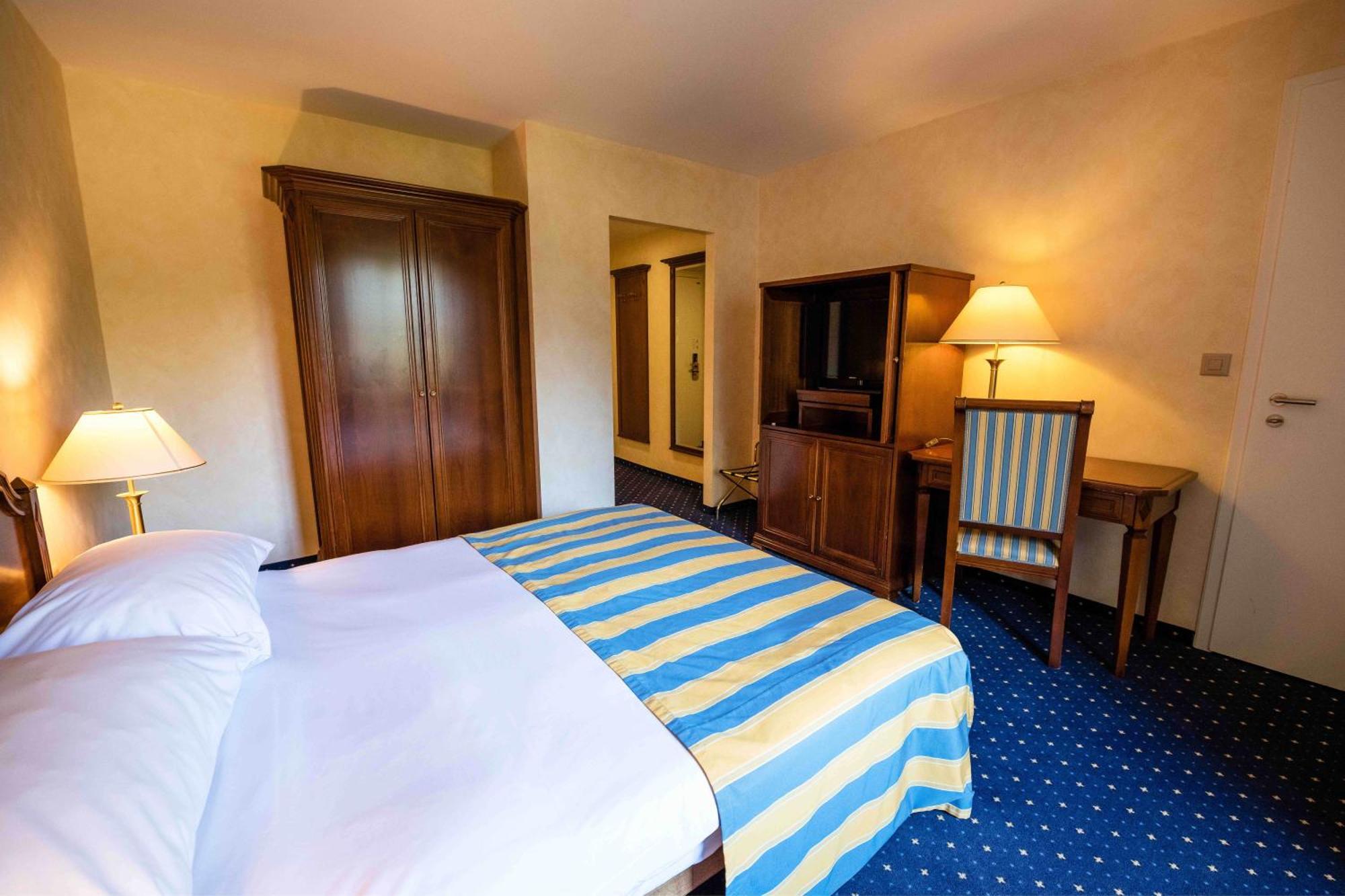 Grand Hotel Et Centre Thermal D'Yverdon-Les-Bains Exterior photo